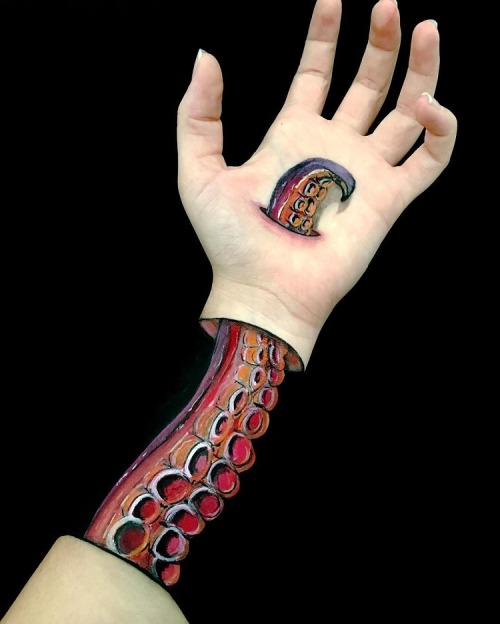 laughingsquid - Body Artist Creates a Series of Incredible...