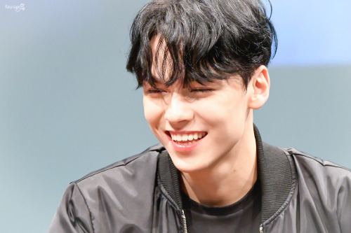 strawberryhoon - AN APPRECIATION POST FOR BLACK HAIRED HANSOL VERNON CHWEi will always have a thing...