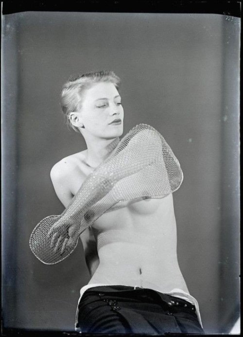 24hoursinthelifeofawoman - Lee Miller by Man Ray