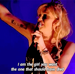 tearyourpetals - Courtney Love performing ‘Miss World’ in Houston,...