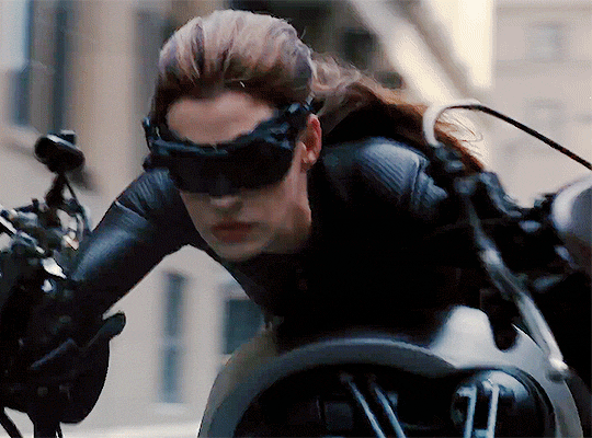dceus - Anne Hathaway as Selina Kyle in The Dark Knight Rises ...