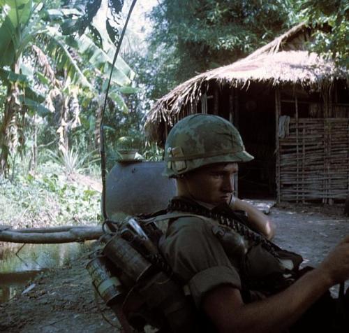 vietnamwarera - Radio telephone operator, 6th Battalion, 31st...