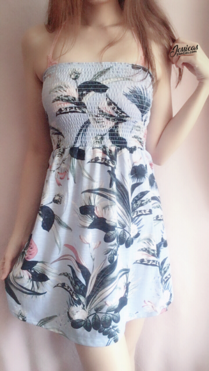 jessicaspanties:Pretty Babydoll DressOMG my hungry wolves and...