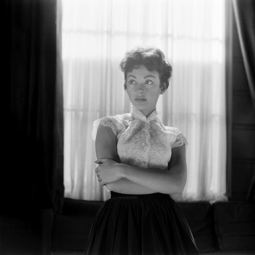 wehadfacesthen - Rita Moreno, 1954, photo by Loomis Dean