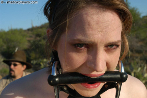bondage-ponygirls-and-more:Pony girl Tracey Hilton in...