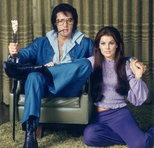 vaticanrust - Elvis and Priscilla Presley at Graceland, 1971.