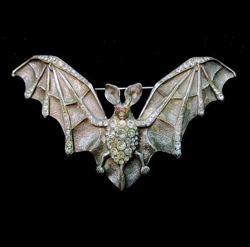 andrusmagnus:Art Nouveau Bat Brooches