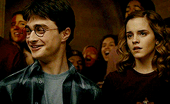 Emma Watson & Daniel Radcliffe   Tumblr_oa6pwtNPMd1qhphz2o7_r1_250