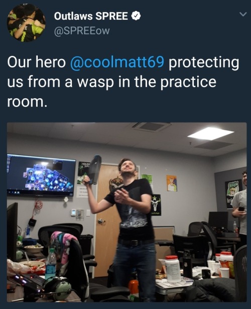 houston-outlaws - a lot is happening in the outlaws practice room...