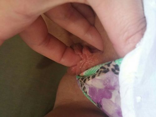 sarahxoxoblog - Getting nice and wet sitting here bored at...