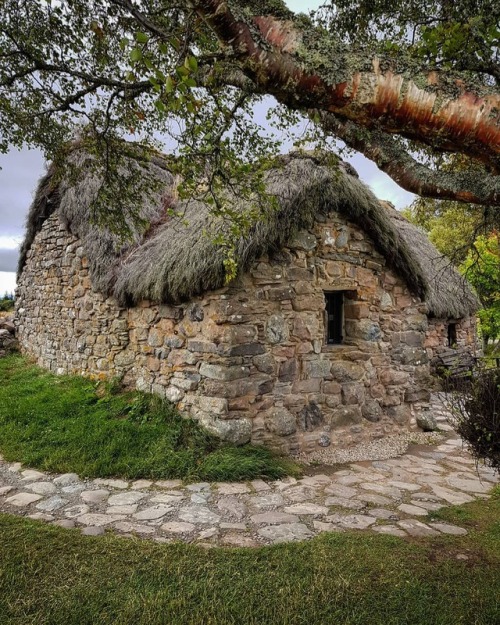 myfairylily - Leanach Cottage on the Culloden Battlefield of...