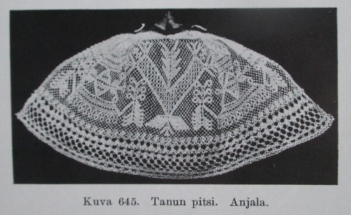 kielovesi - Lace tanu headcoverings from southern Finland...