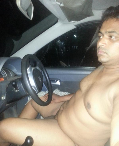 desindianguys - Tamil Nude OutdoorNic mallu guy.. bubbly..