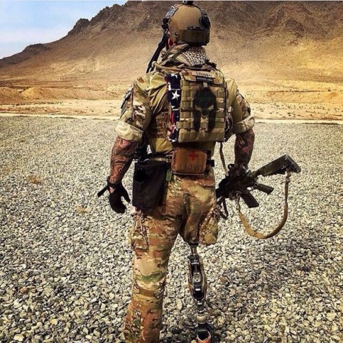 speartactical:This is US ARMY Special Forces Staff Sargeant...