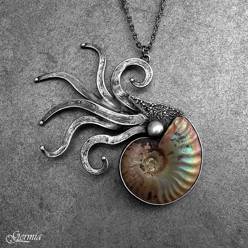 treasures-and-beauty - Squid Nautilus Pendant by Germia
