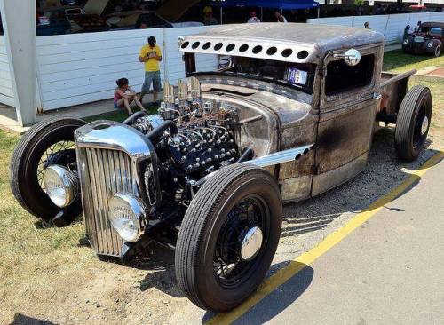 roadkillcustoms:Build your own hot rod with the tips and...