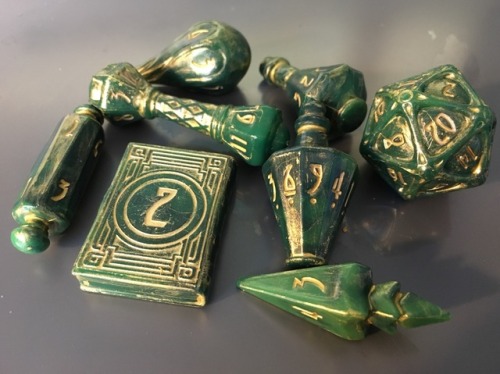 battlecrazed-axe-mage - I re-inked my green wizard dice from...