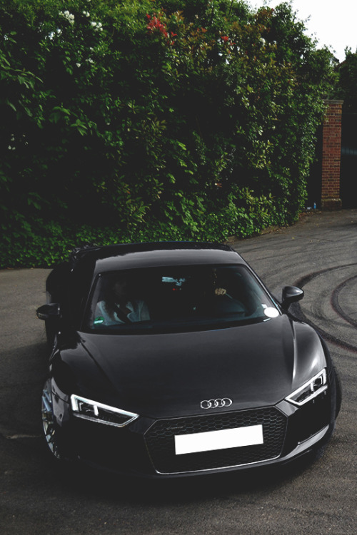 modernambition - R8 Coupe | Instagram