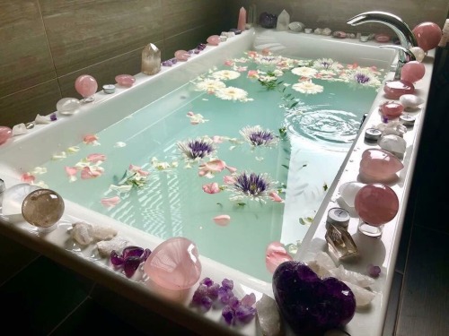 harata-raven - This is beautiful. This is the type of bath I...