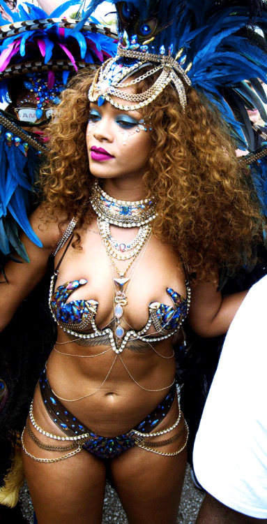 bombassindividual - biohazerd - hellyeahrihannafenty - Rihanna...