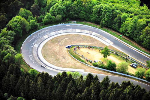 f1championship - makemechoose F1 Track - Monza or Nurburgring -...