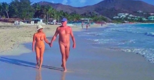 Nude walk stroll on Orient Beach at Club OrientLet’s hope for...