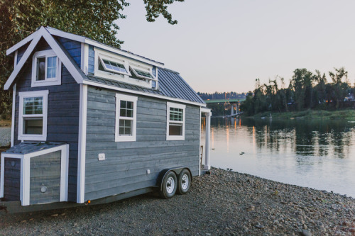 aladylostinlove - tinyhousesgalore - Tiny house built by...