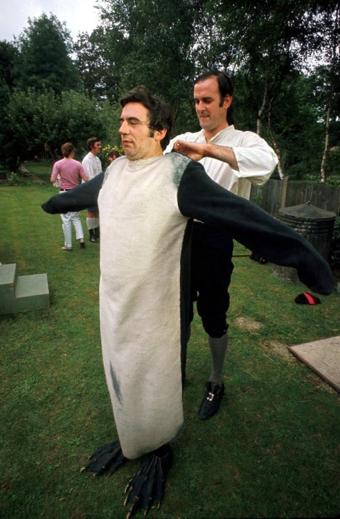 sillywalkss:Terry Jones and John Cleese putting on costumes...