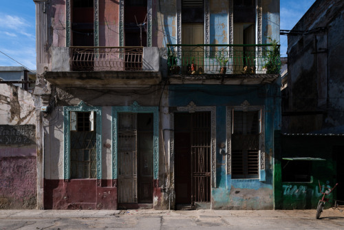 cubanarchitecturetoday - Havana, Cuba, 2019© Jet...