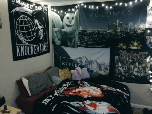 absolutehell - dis my room