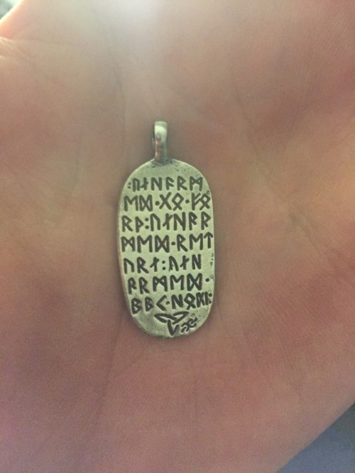 ek-vitki - Viking traveler’s amulet, based on the Lillbjärs...