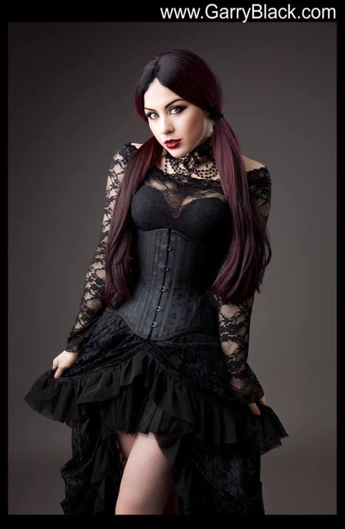 gothicandamazing:Model: Lady Kat EyesPhoto: Garry Black...