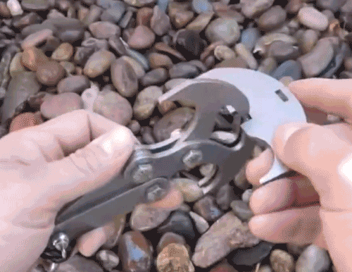 novelty-gift-ideas - Multifunctional Grappling Hook And Claw
