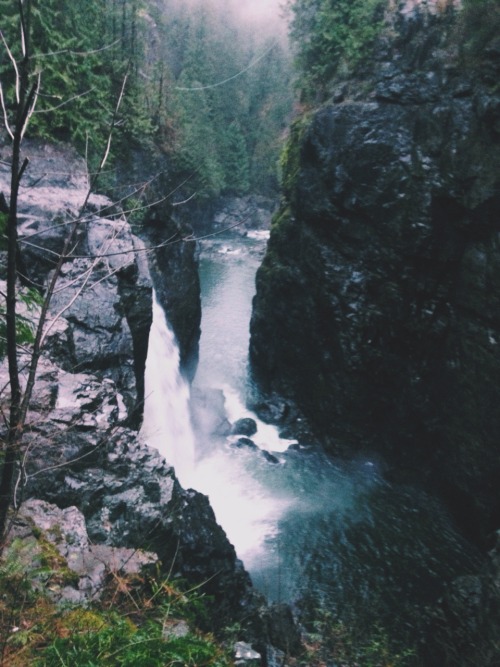 swag-tears - Went to Elk Falls today and it was pretty nice.