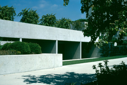 germanpostwarmodern - Oakland Museum (1969) in Oakland, CA, USA,...