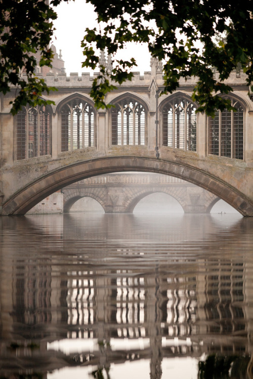 allthingseurope - Bridge of Sighs, Cambridge, UK (by Cambridge...