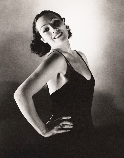 summers-in-hollywood - Dolores del Rio, 1935