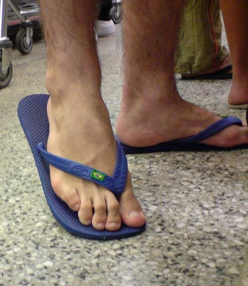 Love Men In Sandals Fast Paced Bottom