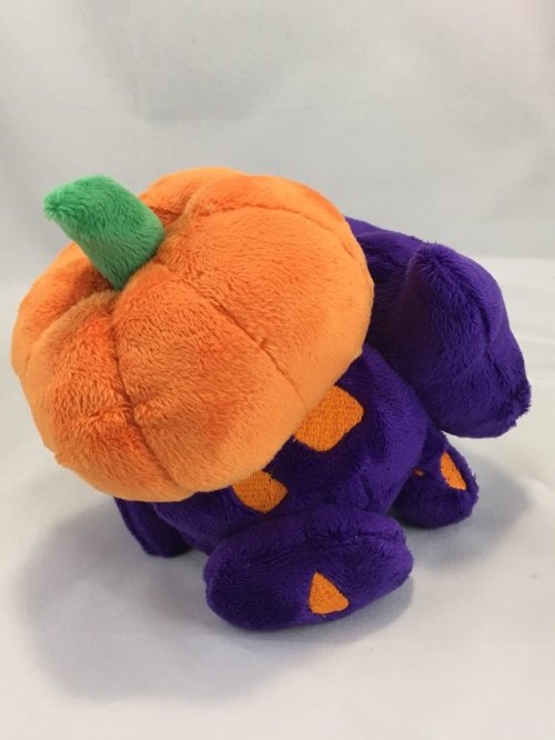 bulbasaur-propaganda - This Pumpkin Bulbasaur plush is so...