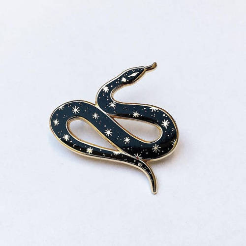 littlealienproducts - Snake Pin byEradura