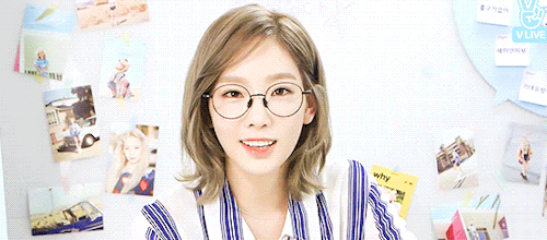 Image result for taeyeon glasses gif
