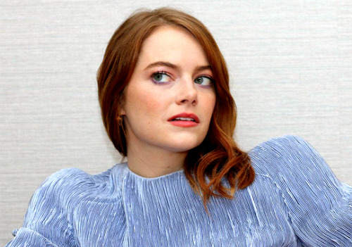 flawlessbeautyqueens - Emma Stone at The Favourite Press...