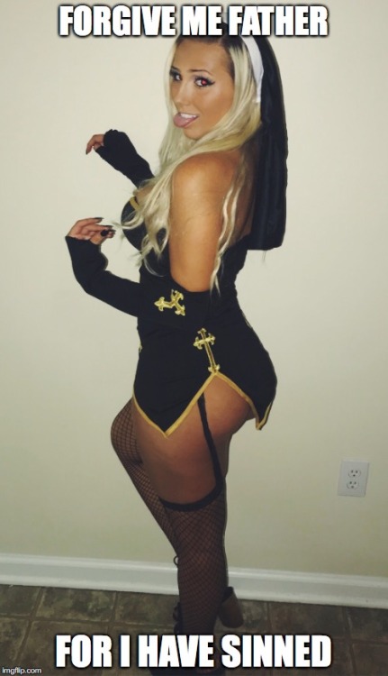 Halloween Is For The SEXY!