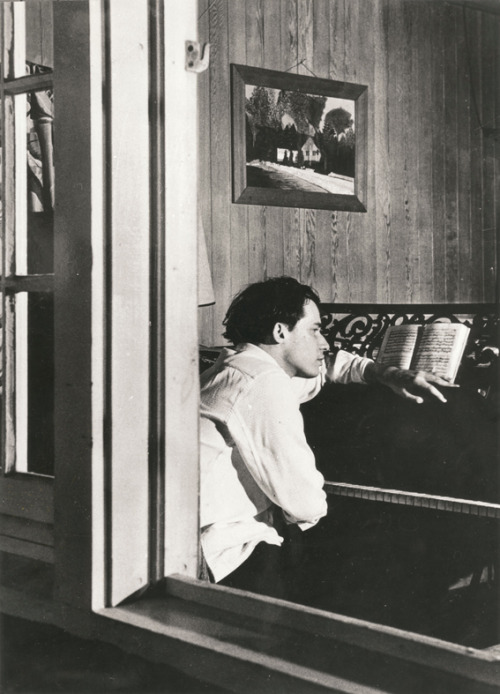 lumieredesroses - Erik Christensen. Glenn Gould, 1958Courtesy...