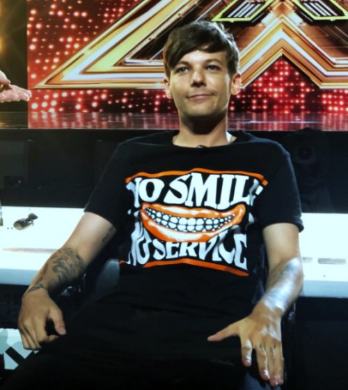 louisource - Louis at the x factor taping (July 27th)