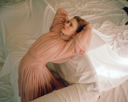 amyadamsource:Amy Adams photographed by Boe Marion for So It...