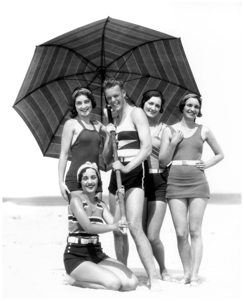 wehadfacesthen - Beach fashions of 1934, photo by H. Armstrong...