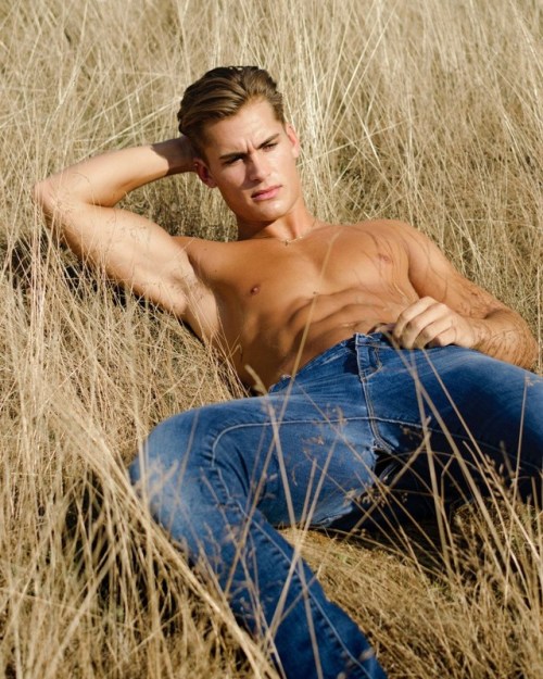fashionablymaleofficial - (via Take a Look to Jamie Carter in...