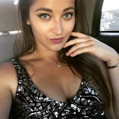 missdanidaniels - Taking out daddy for a surprise tonight. I’m...