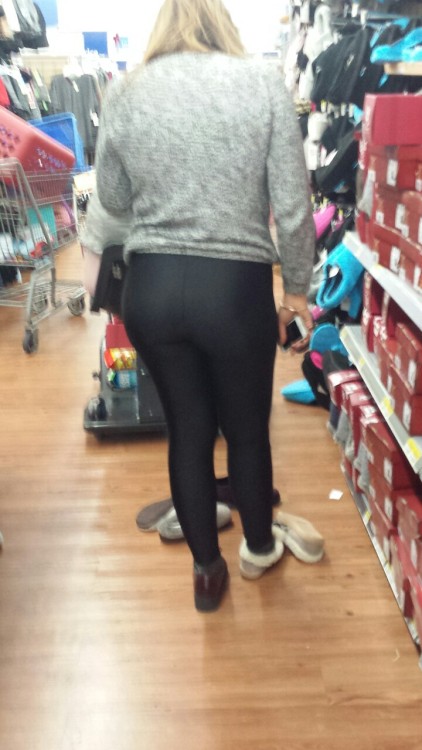 legginglvr70 - Teen Booty at Walmart! ( 2) by @creeplvr70